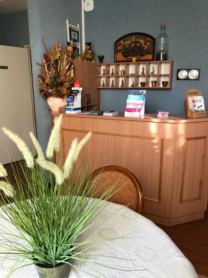 Le Lobreont Hotell Surzur Eksteriør bilde
